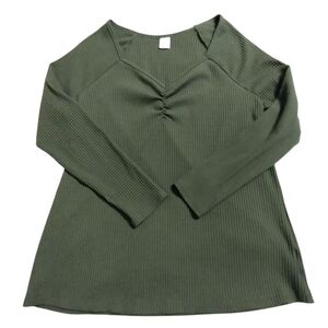 EUC Terra & Sky Green Ribbed Long sleeve pullover shirt with attractive neckline